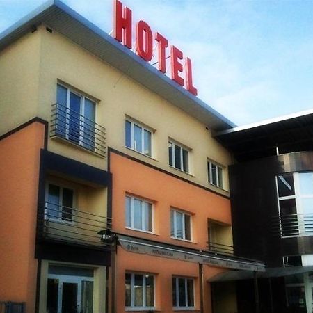 Hotel Hokejka Prievidza Exterior foto